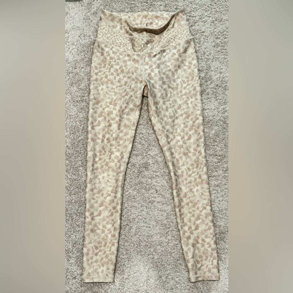 Calia by Carrie Underwood Essential Print Leggings in Brushed Camo Neutral
